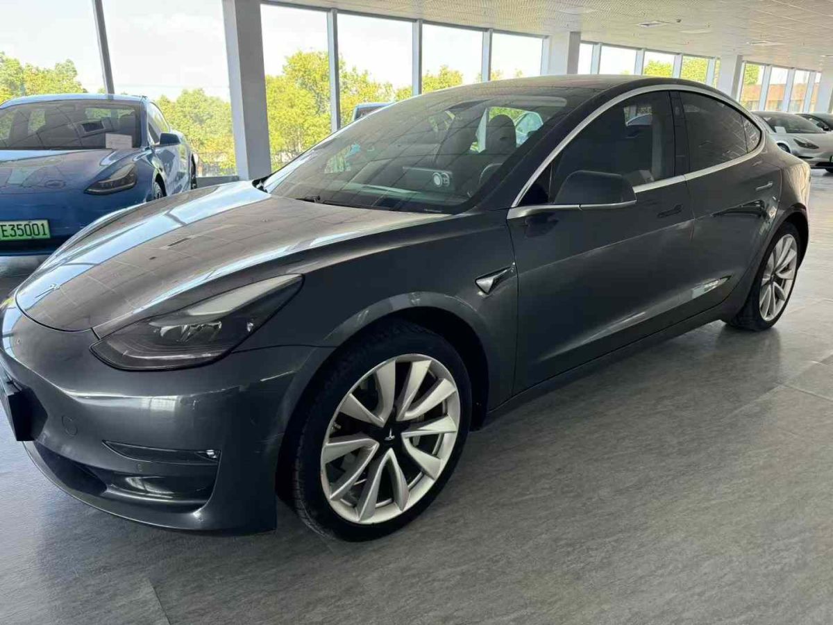 特斯拉 Model Y  2020款 標(biāo)準(zhǔn)續(xù)航后驅(qū)升級(jí)版圖片