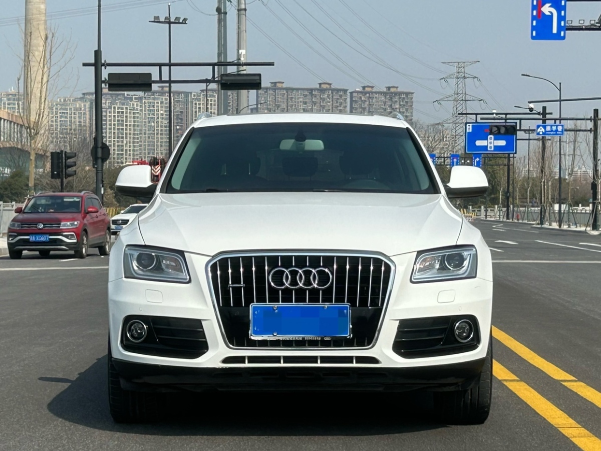 奧迪 奧迪Q5  2015款 40 TFSI 技術(shù)型圖片