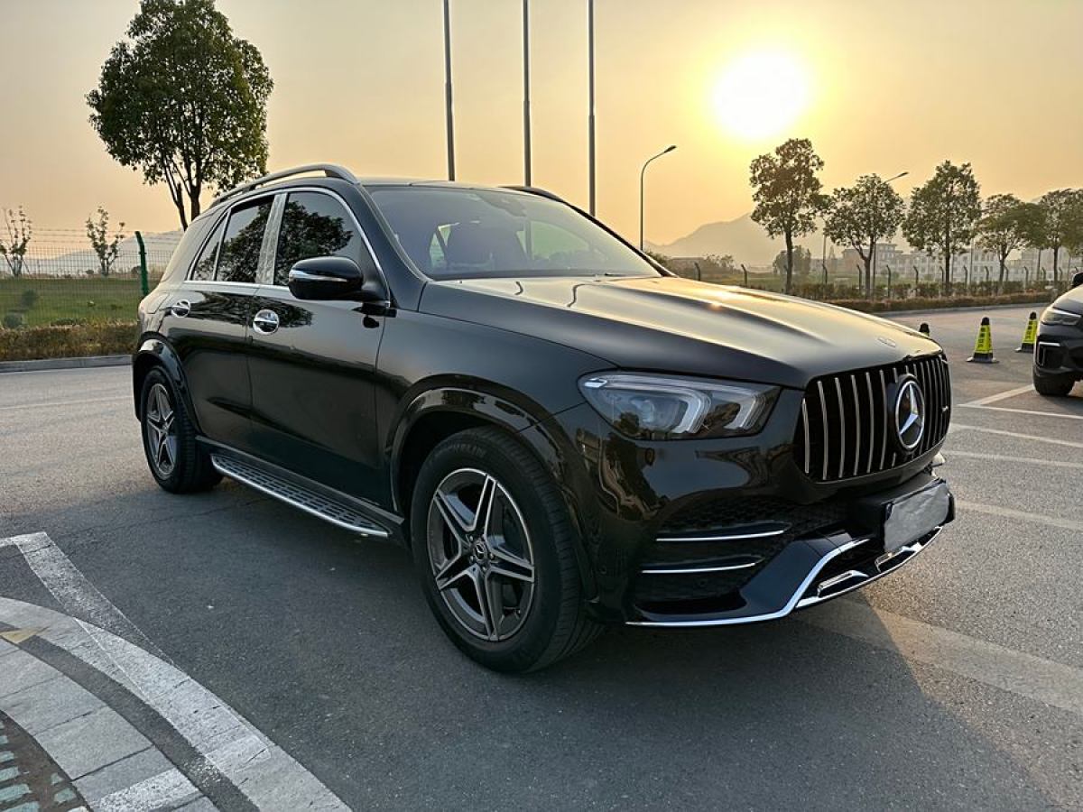 奔馳 奔馳GLE  2020款 改款 GLE 450 4MATIC 時尚型圖片