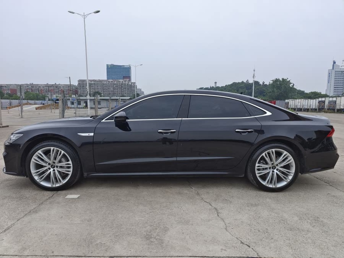 奧迪 奧迪A7L  2024款 45 TFSI quattro 奢享型圖片