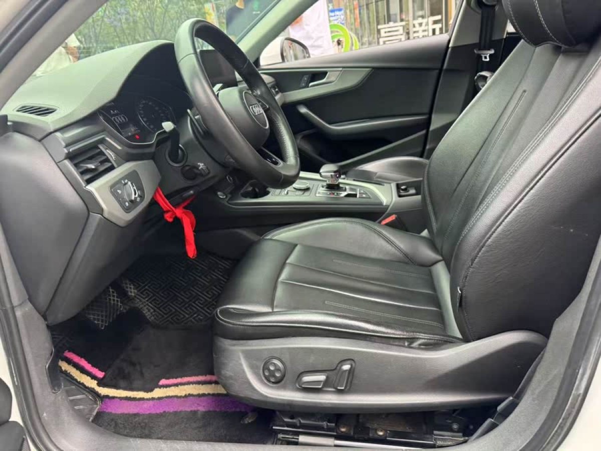 奧迪 奧迪A4L  2018款 30周年年型 40 TFSI 進取型圖片