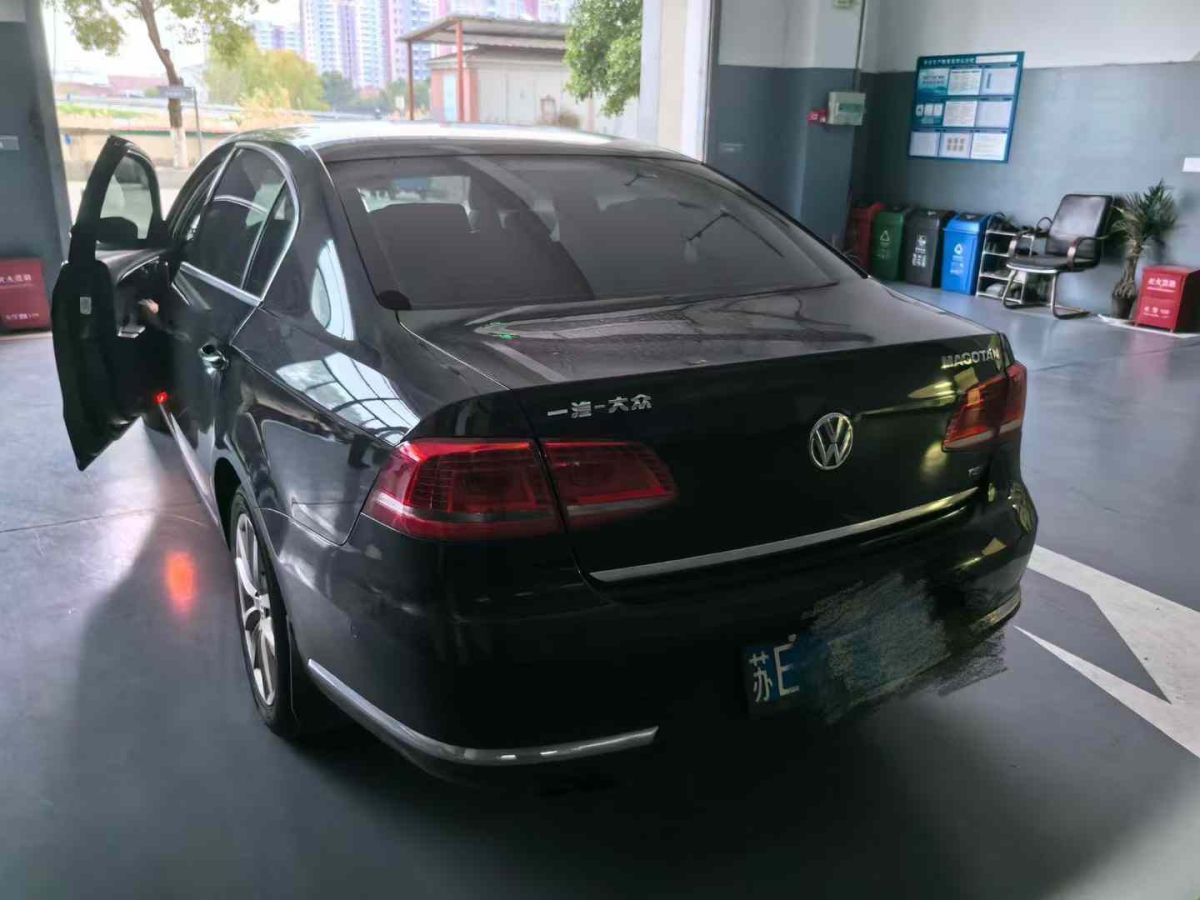 大眾 邁騰  2012款 1.8 TSI 改款領(lǐng)先版圖片