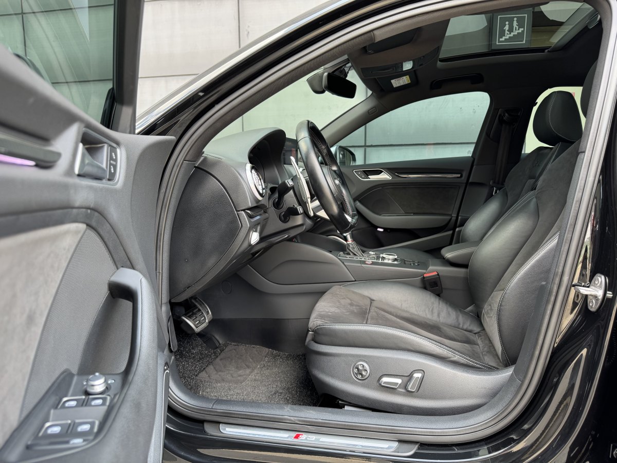 奧迪 奧迪S3  2017款 改款 S3 2.0T Limousine圖片