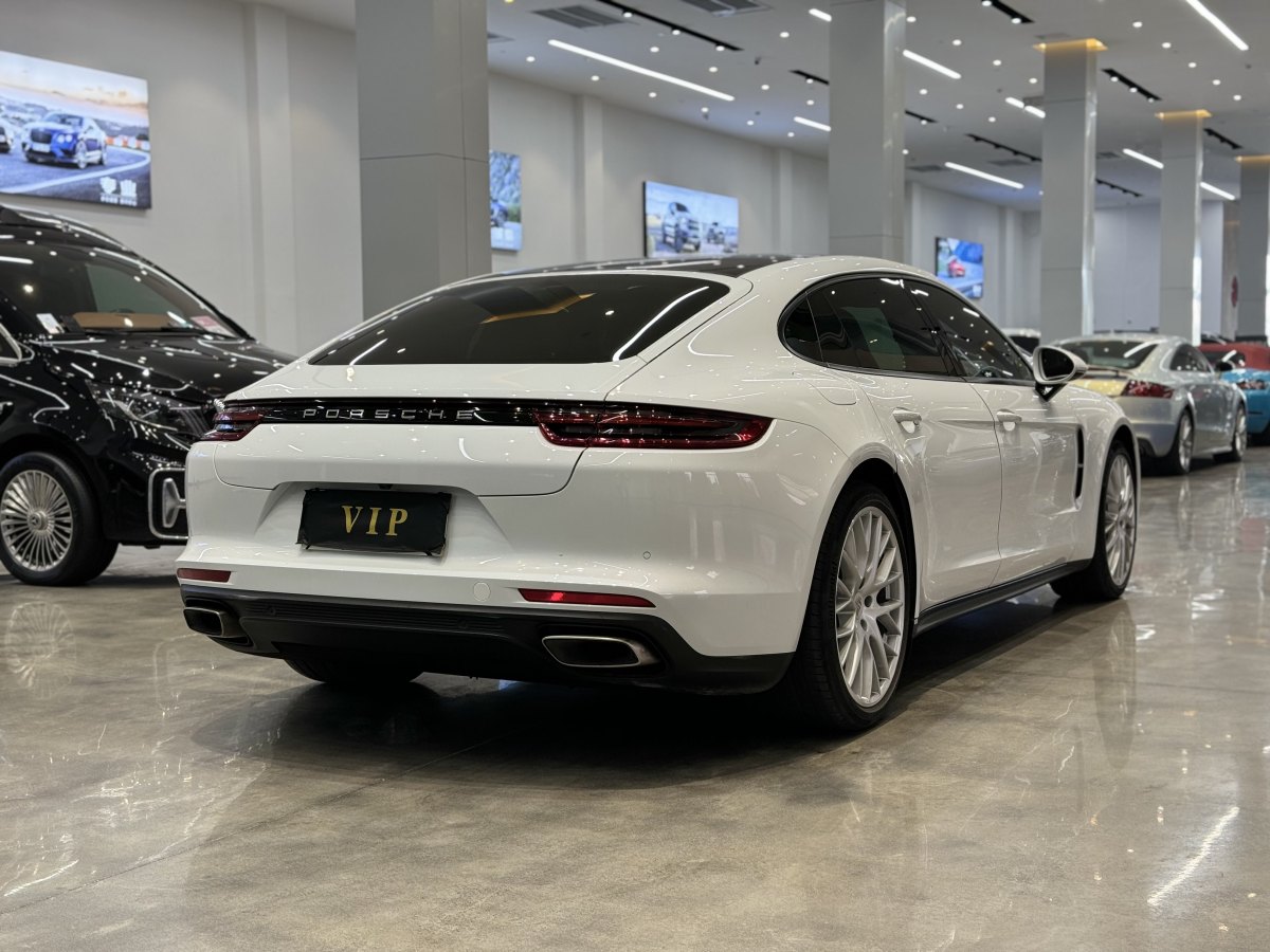 2018年7月保時捷 Panamera  2017款 Panamera 4 行政加長版 3.0T