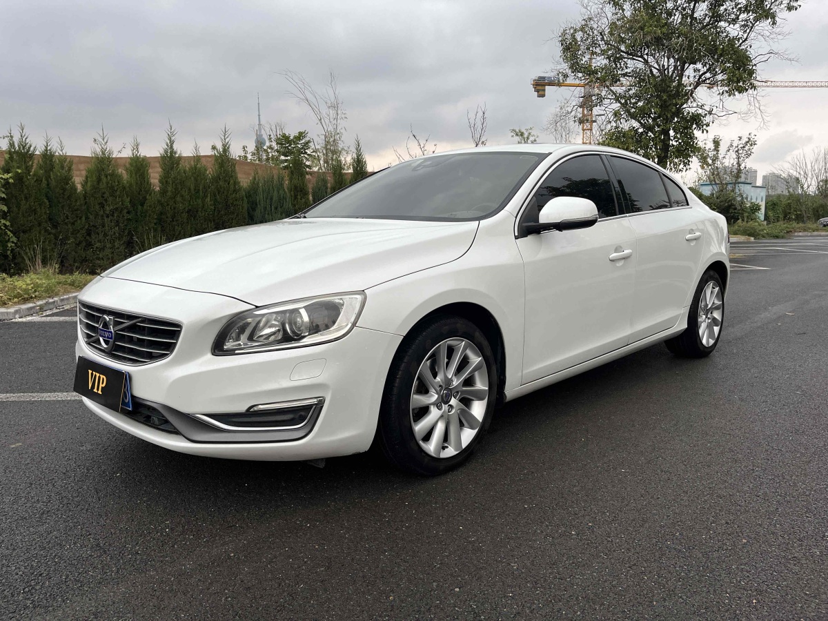 沃爾沃 S60  2015款 L 2.0T 智遠(yuǎn)版圖片