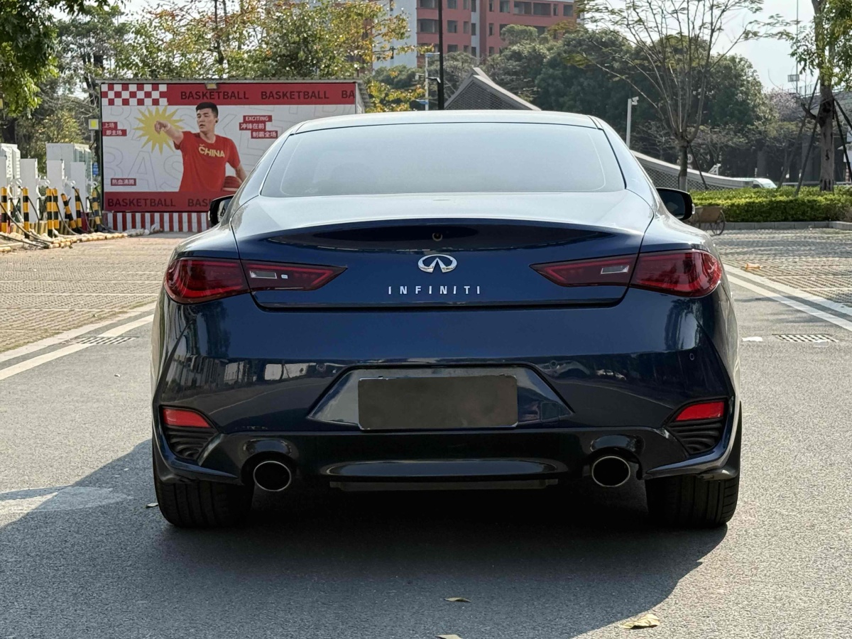 英菲尼迪 Q60  2017款 S 2.0T 豪華運(yùn)動版圖片