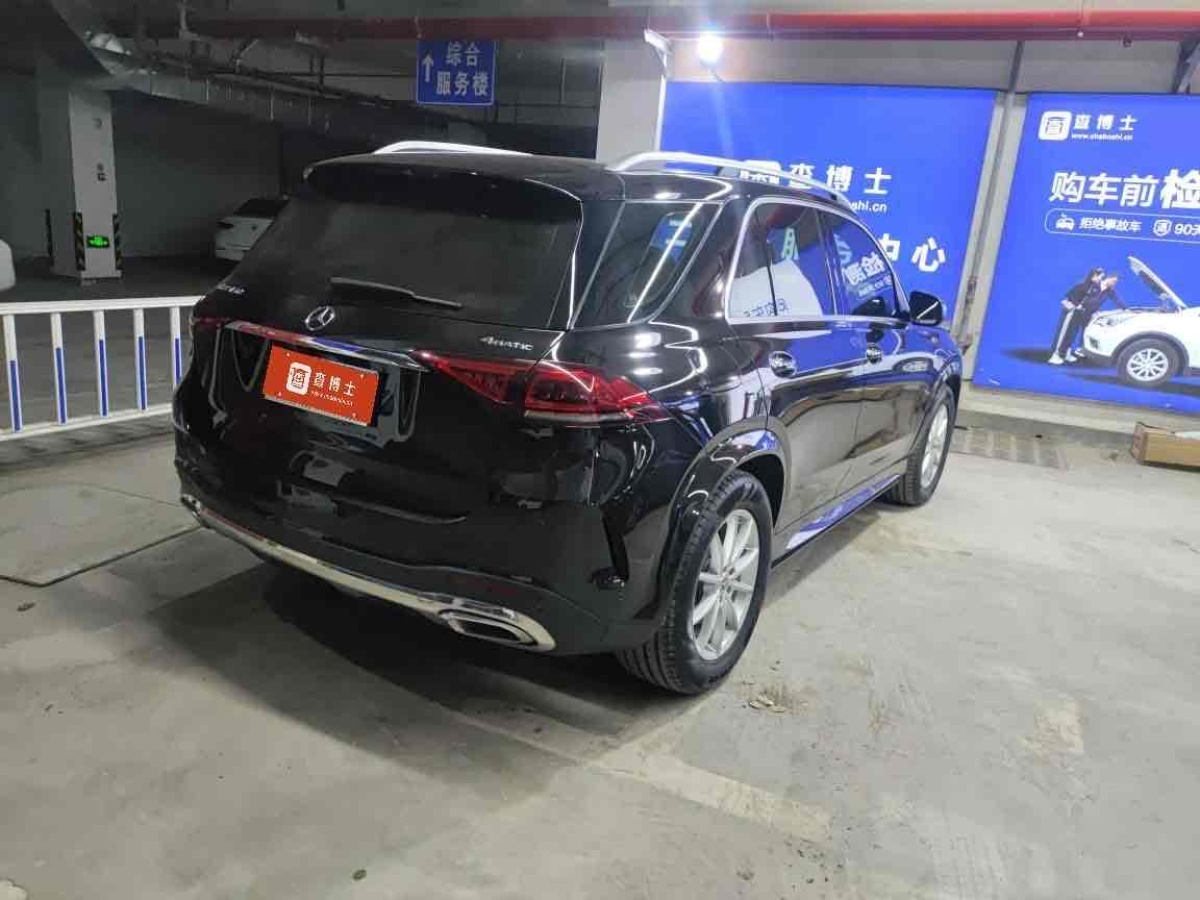 奔驰 奔驰GLE  2023款 GLE 350 4MATIC 时尚型图片