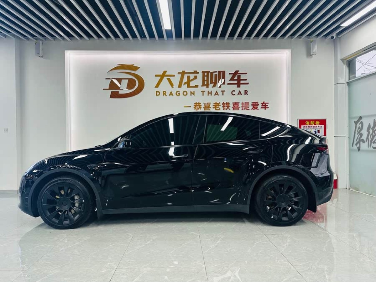 特斯拉 Model Y  2022款 改款 長(zhǎng)續(xù)航全輪驅(qū)動(dòng)版圖片