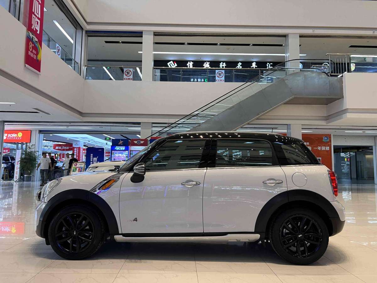 2014年06月MINI COUNTRYMAN  2013款 1.6T COOPER ALL4 Fun