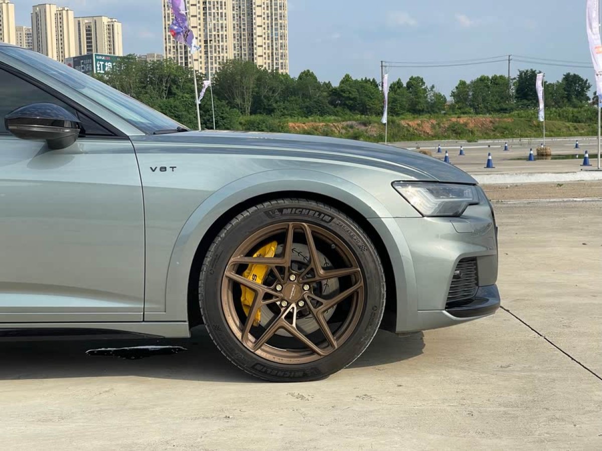 奧迪 奧迪A6  2020款 Allroad 探索家 55 TFSI 尊享越野型圖片