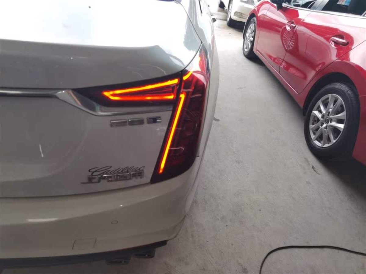 凱迪拉克 CT6  2019款 28T 時尚型圖片