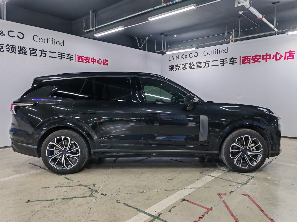 領(lǐng)克 領(lǐng)克09新能源  2021款 2.0T PHEV Pro 六座圖片