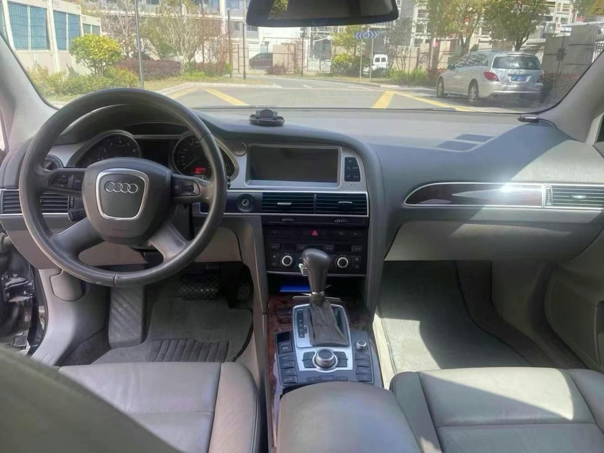 奧迪 奧迪A6L  2008款 A6L 2.8FSI 無級(jí) 尊享型圖片