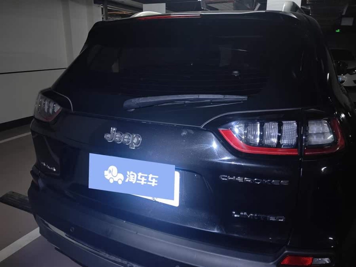 Jeep 自由光  2019款 2.0T 四驅(qū)探享版+自動(dòng)駕駛智慧包圖片