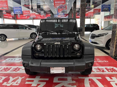 2014年6月 Jeep 牧馬人(進(jìn)口) 3.6L Sahara 四門版圖片