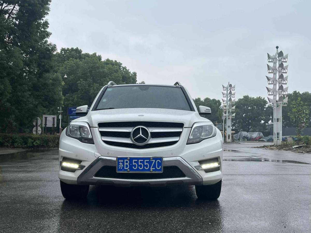 2015年10月奔馳 奔馳GLK級(jí)  2015款 GLK 260 4MATIC 動(dòng)感型 極致版