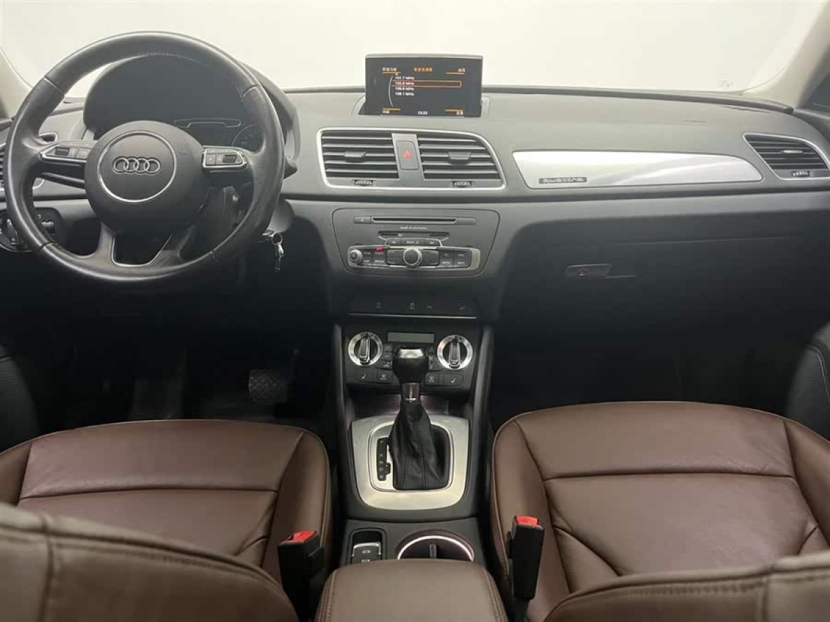 奧迪 奧迪Q3  2015款 35 TFSI quattro 技術型圖片