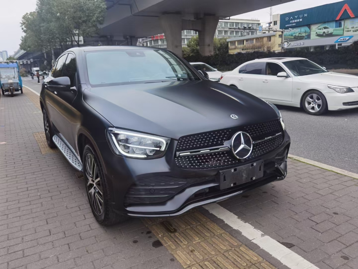 奔馳 奔馳GLC  2022款 改款 GLC 300 4MATIC 轎跑SUV圖片