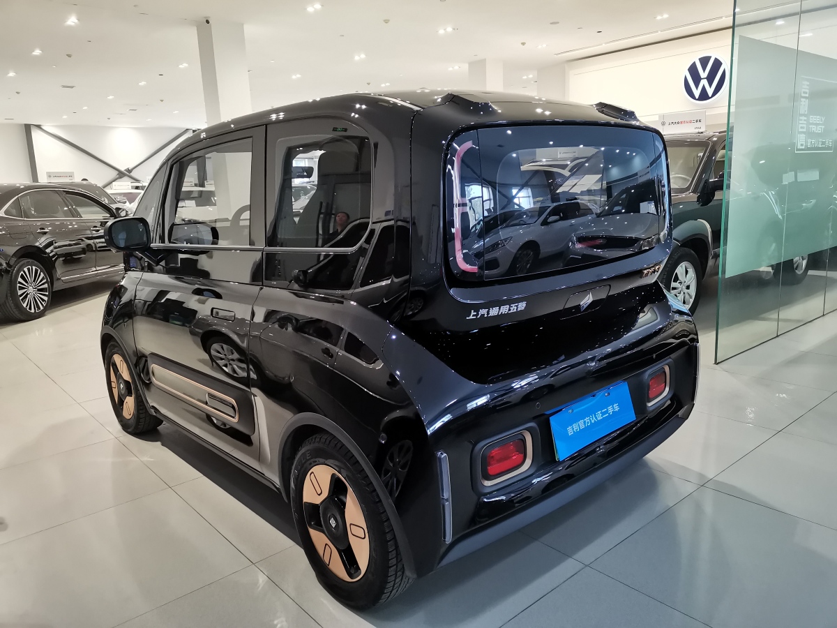 寶駿 寶駿KiWi EV  2021款 藝術(shù)家 三元鋰圖片