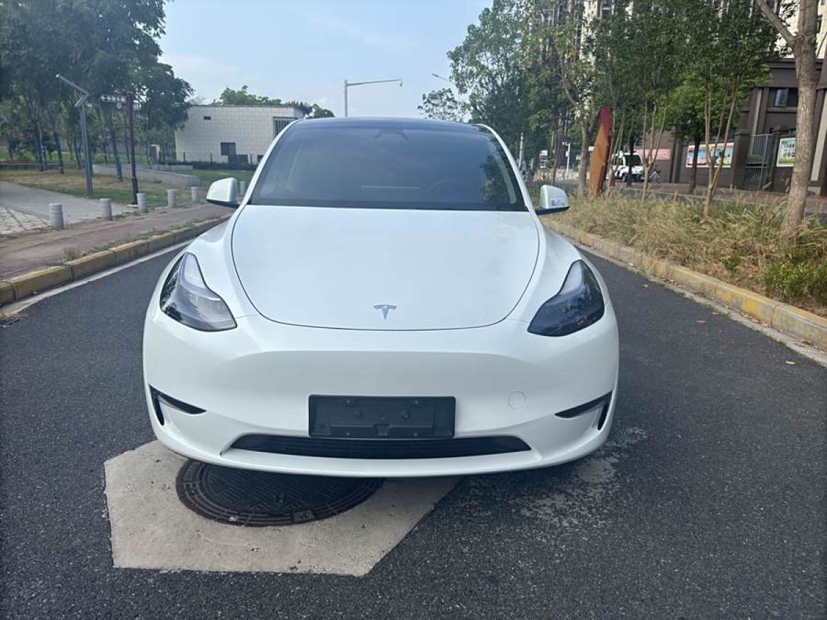 特斯拉 Model 3  2024款 長續(xù)航全輪驅(qū)動版圖片