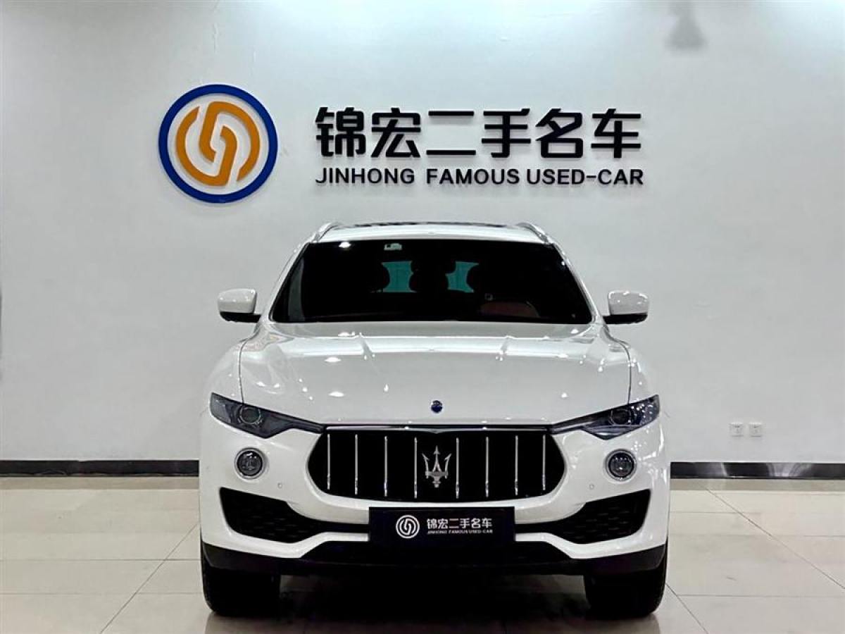 瑪莎拉蒂 Levante  2018款 3.0T 350Hp 標(biāo)準(zhǔn)版圖片