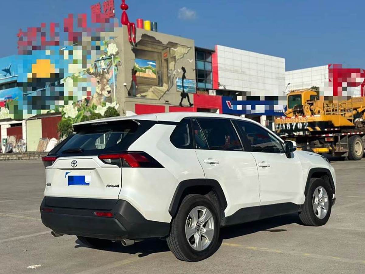 2021年7月豐田 RAV4榮放  2021款 2.0L CVT兩驅(qū)都市版