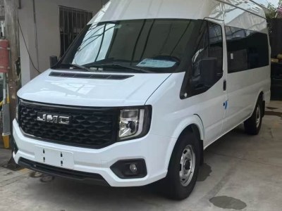 2023年3月 馭勝 江鈴福順 2.0T 手動中軸中頂商運(yùn)型多功能乘用車7座圖片