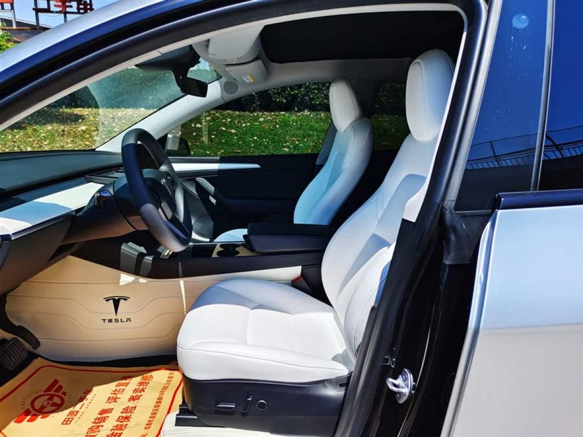 特斯拉 Model Y  2023款 長續(xù)航全輪驅(qū)動版圖片