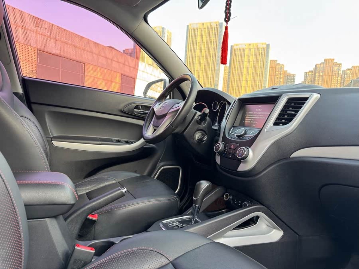 長安 CS35  2016款 1.6L 自動豪華型 國V圖片