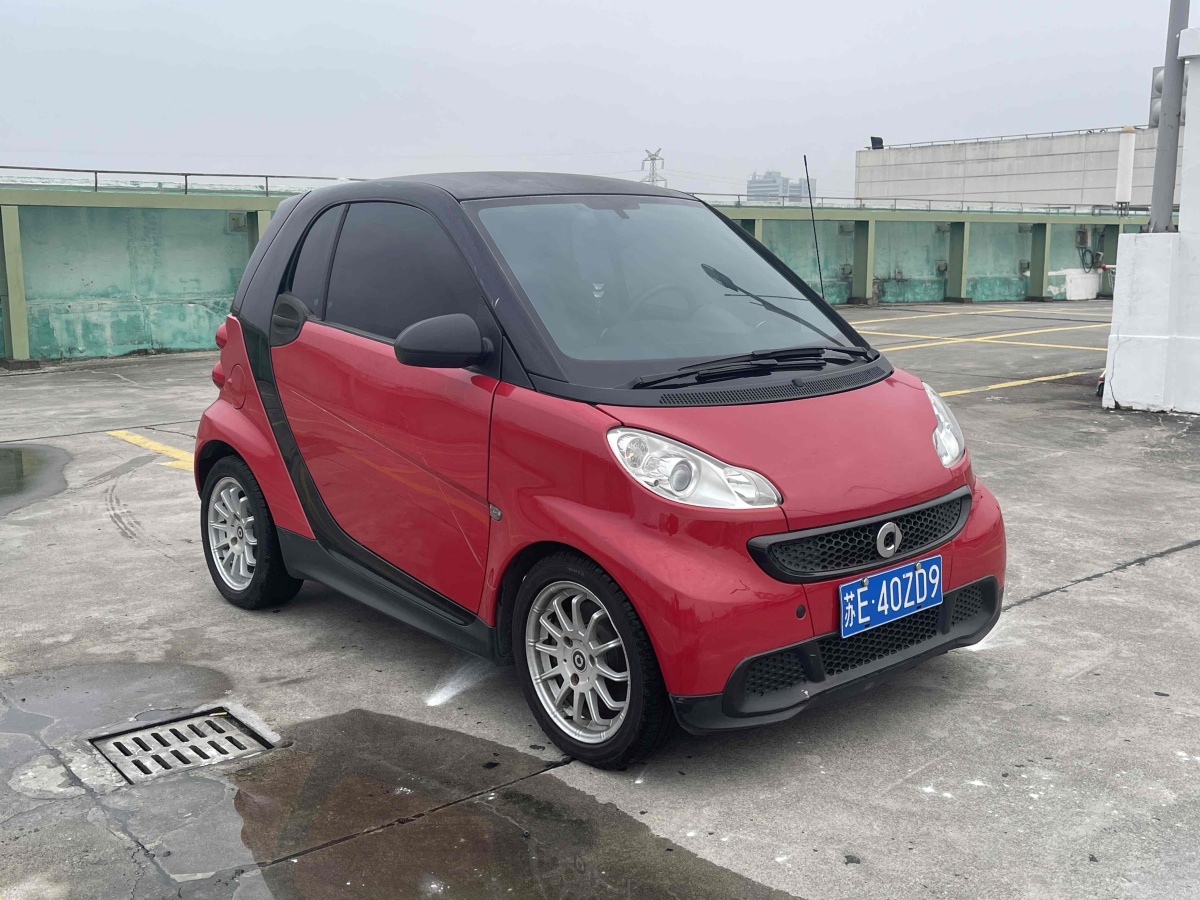 smart fortwo  2012款 1.0 MHD 硬頂標(biāo)準(zhǔn)版圖片