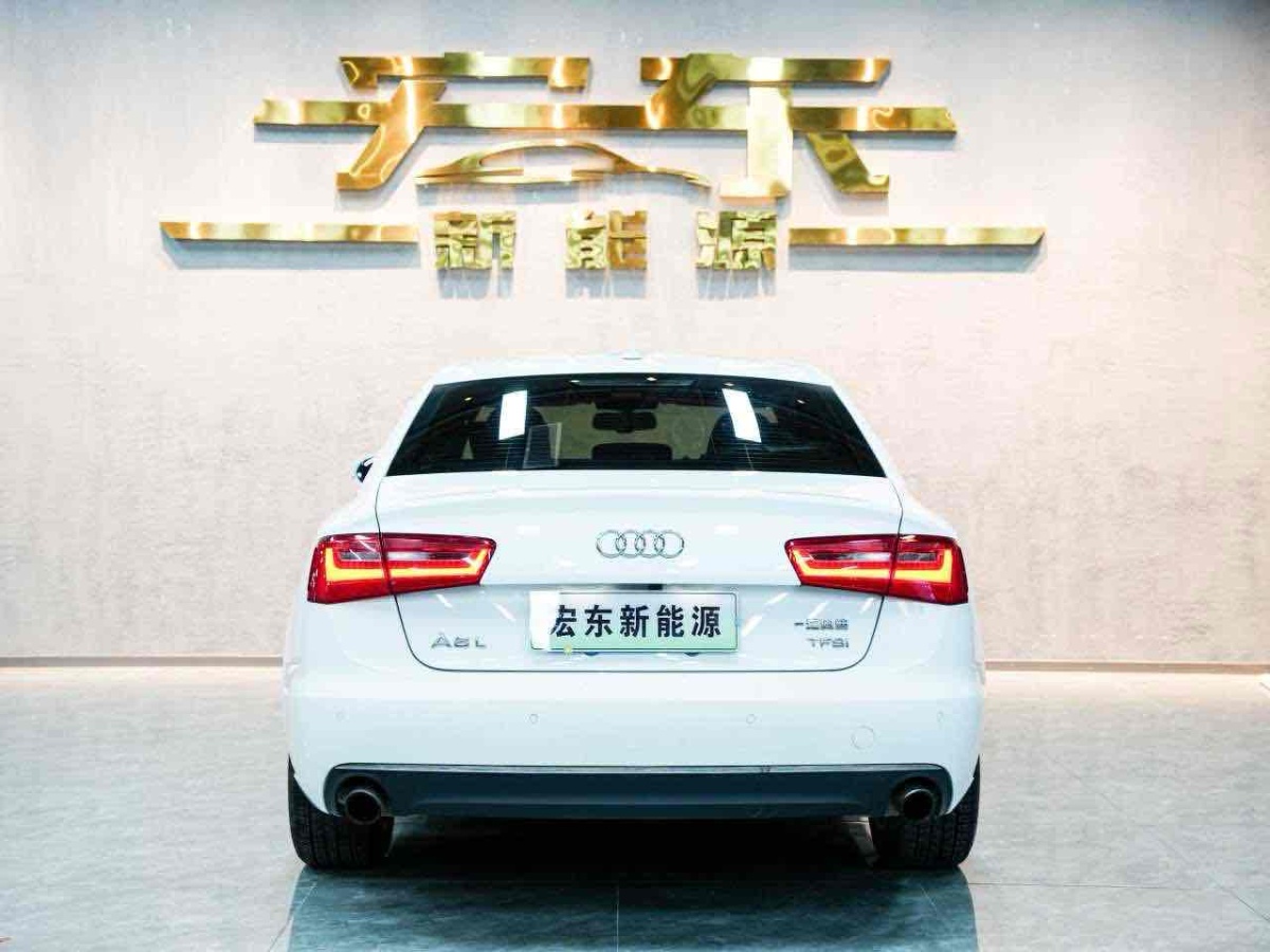 奧迪 奧迪A6L  2014款 TFSI 標(biāo)準(zhǔn)型圖片