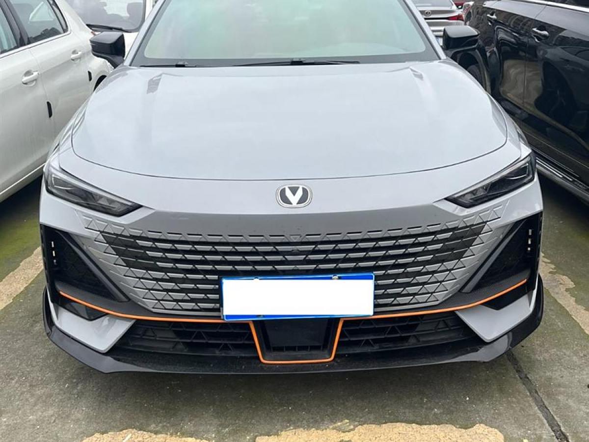 長安 長安UNI-V  2022款 1.5T 運動版圖片