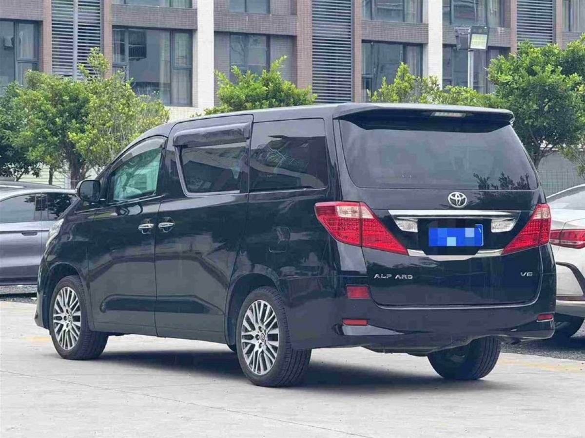 豐田 埃爾法  2011款 3.5L 豪華版圖片