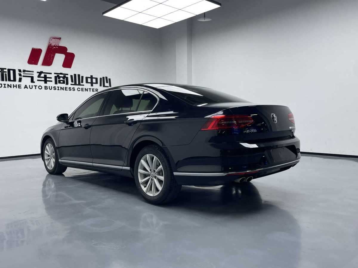 大眾 邁騰  2019款  330TSI DSG 領(lǐng)先型 國(guó)VI圖片