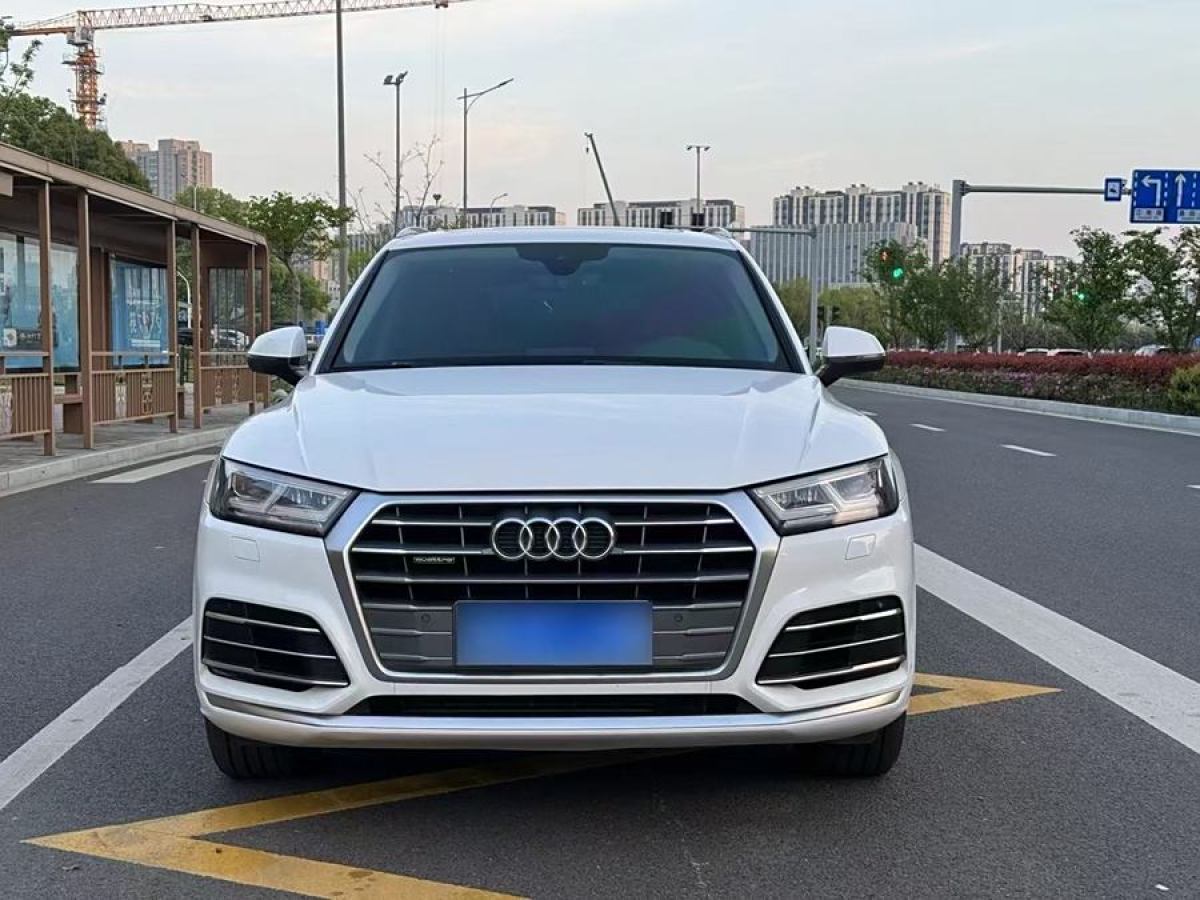 奧迪 奧迪Q5L  2020款 改款 40 TFSI 榮享時尚型圖片