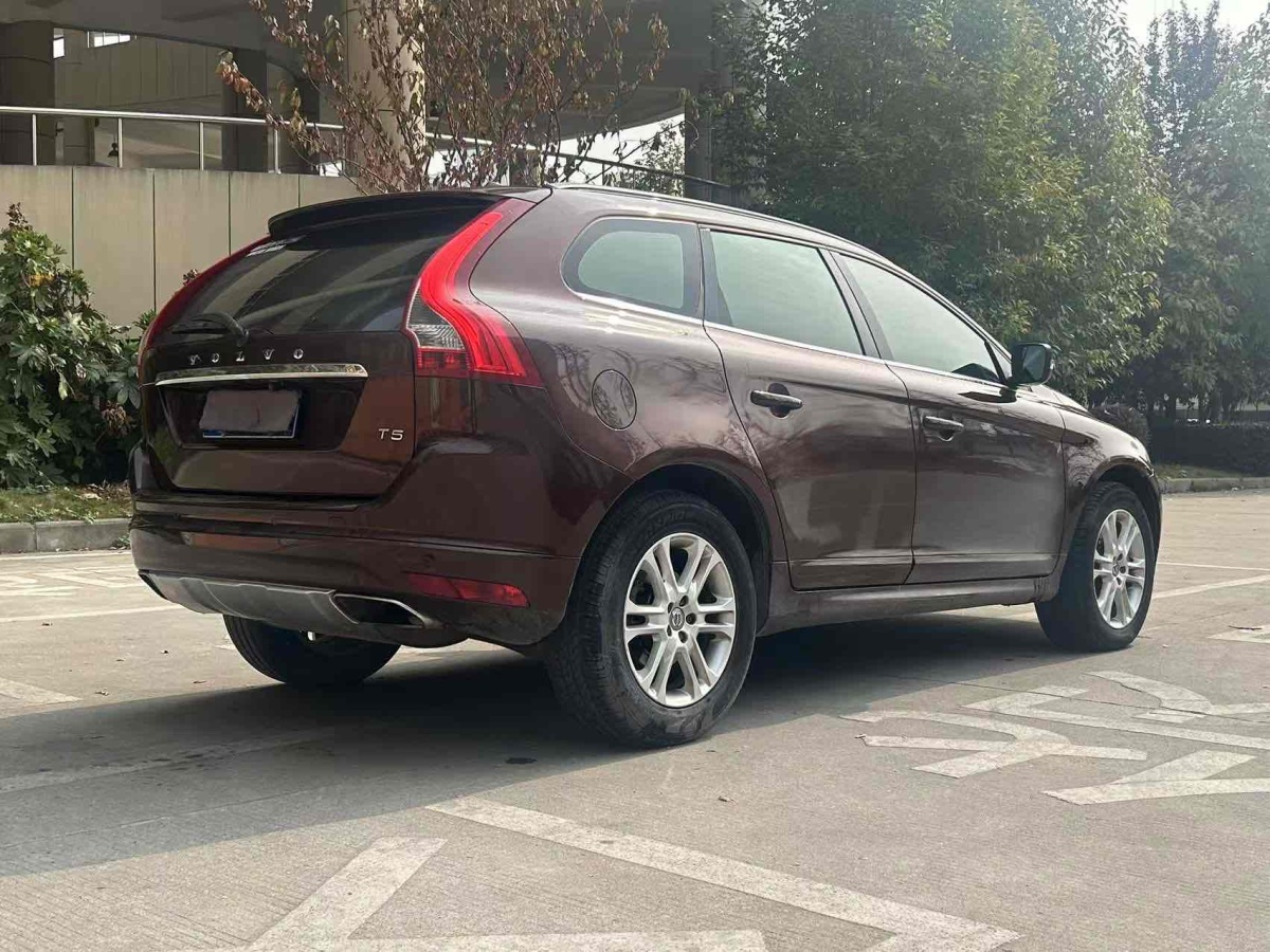 沃爾沃 XC60  2015款 T5 智進(jìn)版圖片