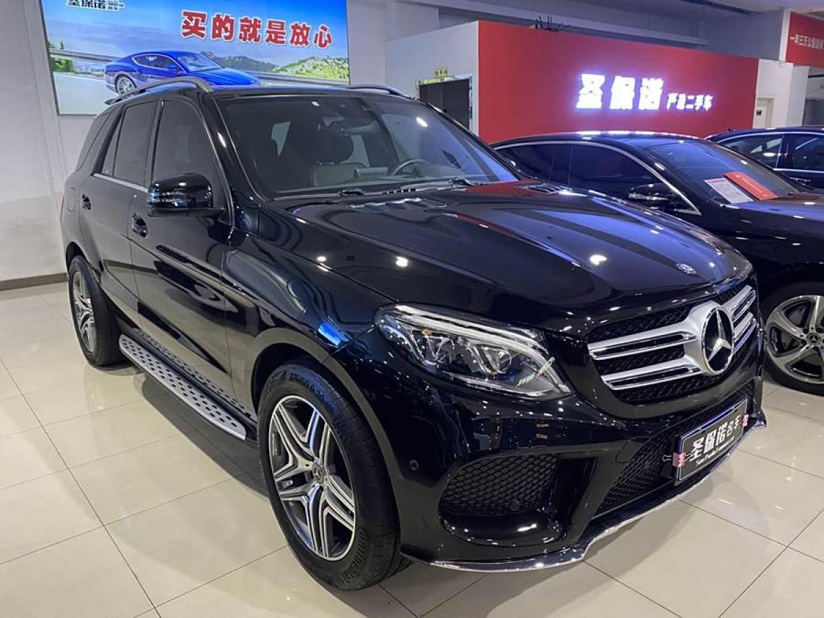 奔馳 奔馳GLE  2017款 GLE 320 4MATIC 豪華型圖片