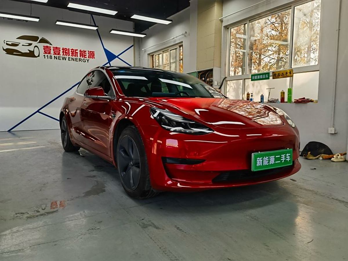 特斯拉 Model 3  2019款 標(biāo)準(zhǔn)續(xù)航后驅(qū)升級(jí)版圖片