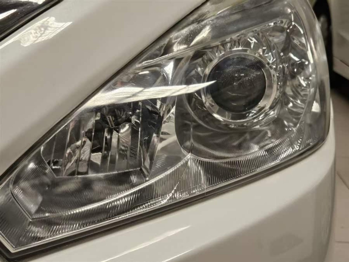 日產(chǎn) 天籟  2013款 2.0L XL舒適版圖片