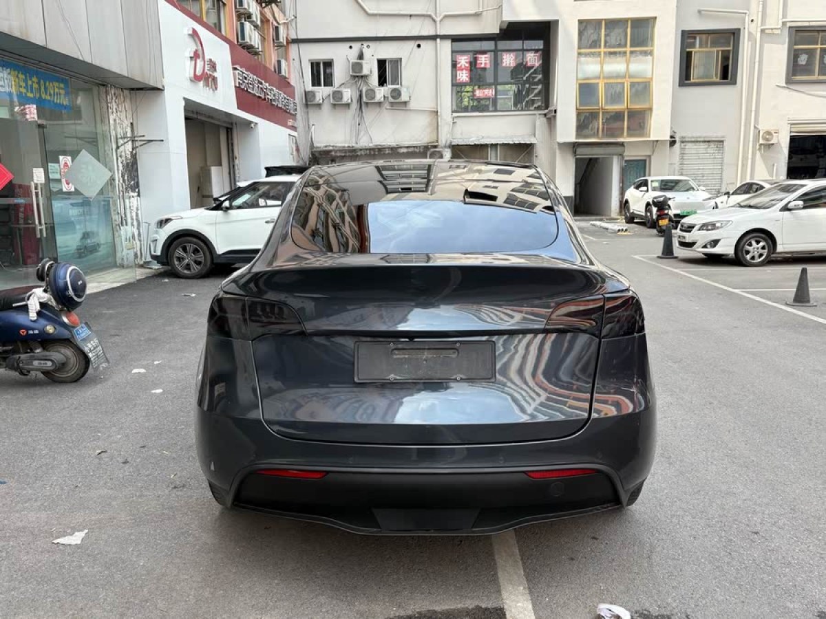特斯拉 Model Y  2023款 長續(xù)航全輪驅(qū)動版圖片