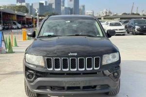 指南者 Jeep 2.0L 兩驅(qū)豪華版