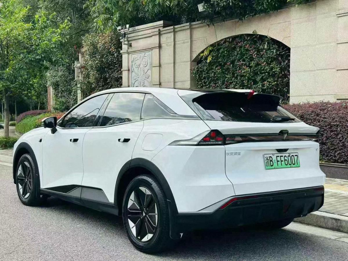 長(zhǎng)安 銳程PLUS  2023款 1.5T DCT尊貴型圖片