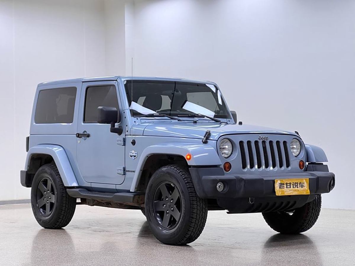 Jeep 牧馬人  2012款 3.6L Sahara 極地版圖片