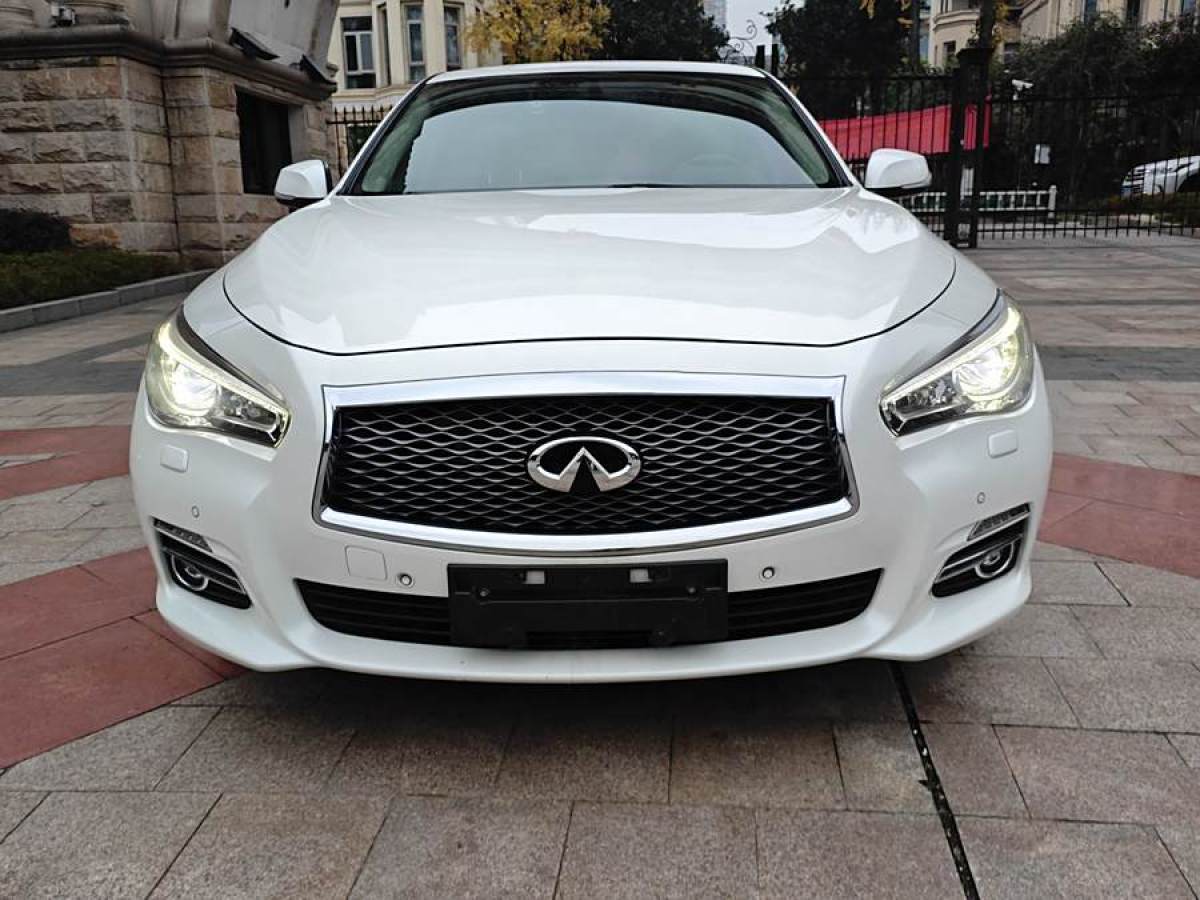 英菲尼迪 Q50L  2015款 2.0T 悅享版圖片