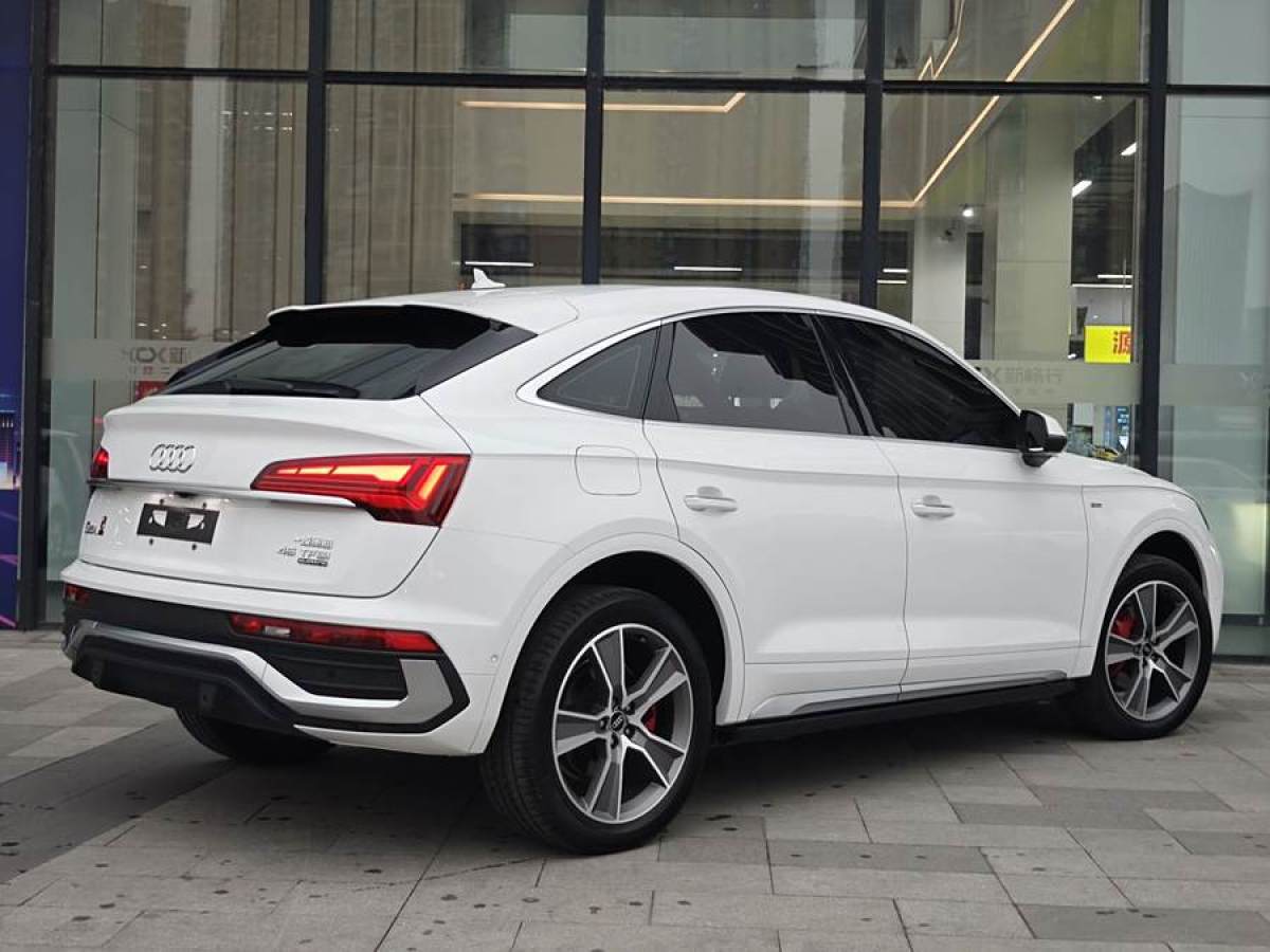 奧迪 奧迪Q5L Sportback  2022款 改款 45 TFSI 豪華型圖片