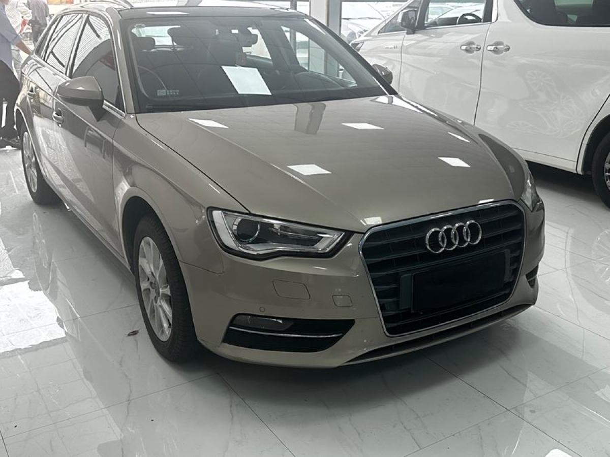 奧迪 奧迪A3  2016款 Sportback 35 TFSI 領(lǐng)英型圖片