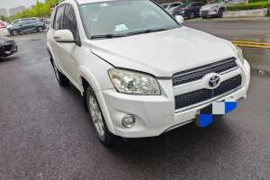 RAV4荣放 丰田 炫装版 2.0L 自动四驱