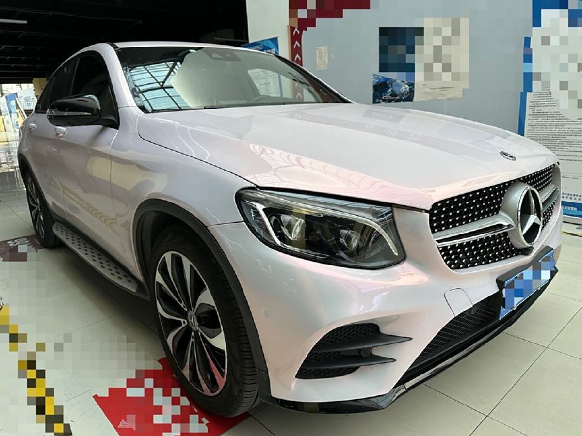 奔馳 奔馳GLC  2022款 改款 GLC 260 4MATIC 轎跑SUV圖片