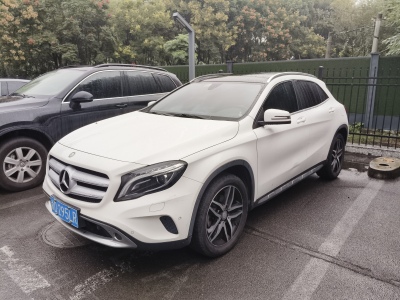 2016年10月 奔馳 奔馳GLA GLA 220 4MATIC 時(shí)尚型圖片