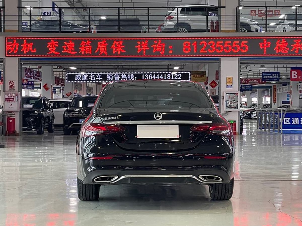 奔馳 奔馳E級  2022款 改款 E 300 L 時尚型圖片